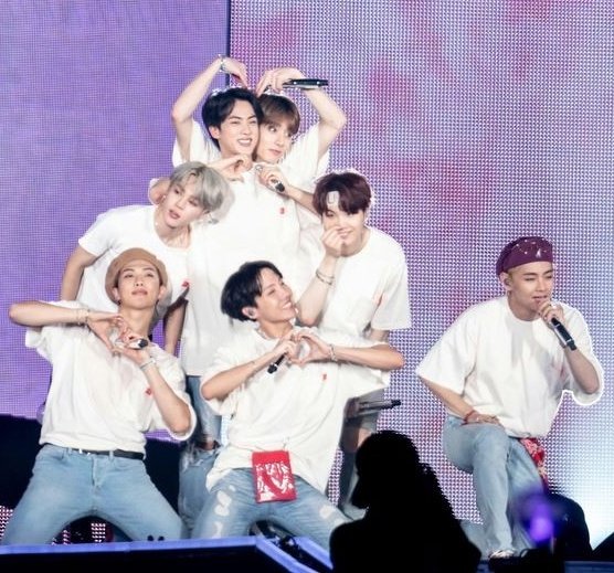 btsfr9mis's tweet photo. heart! 💜 https://t.co/oWlddxgB5w