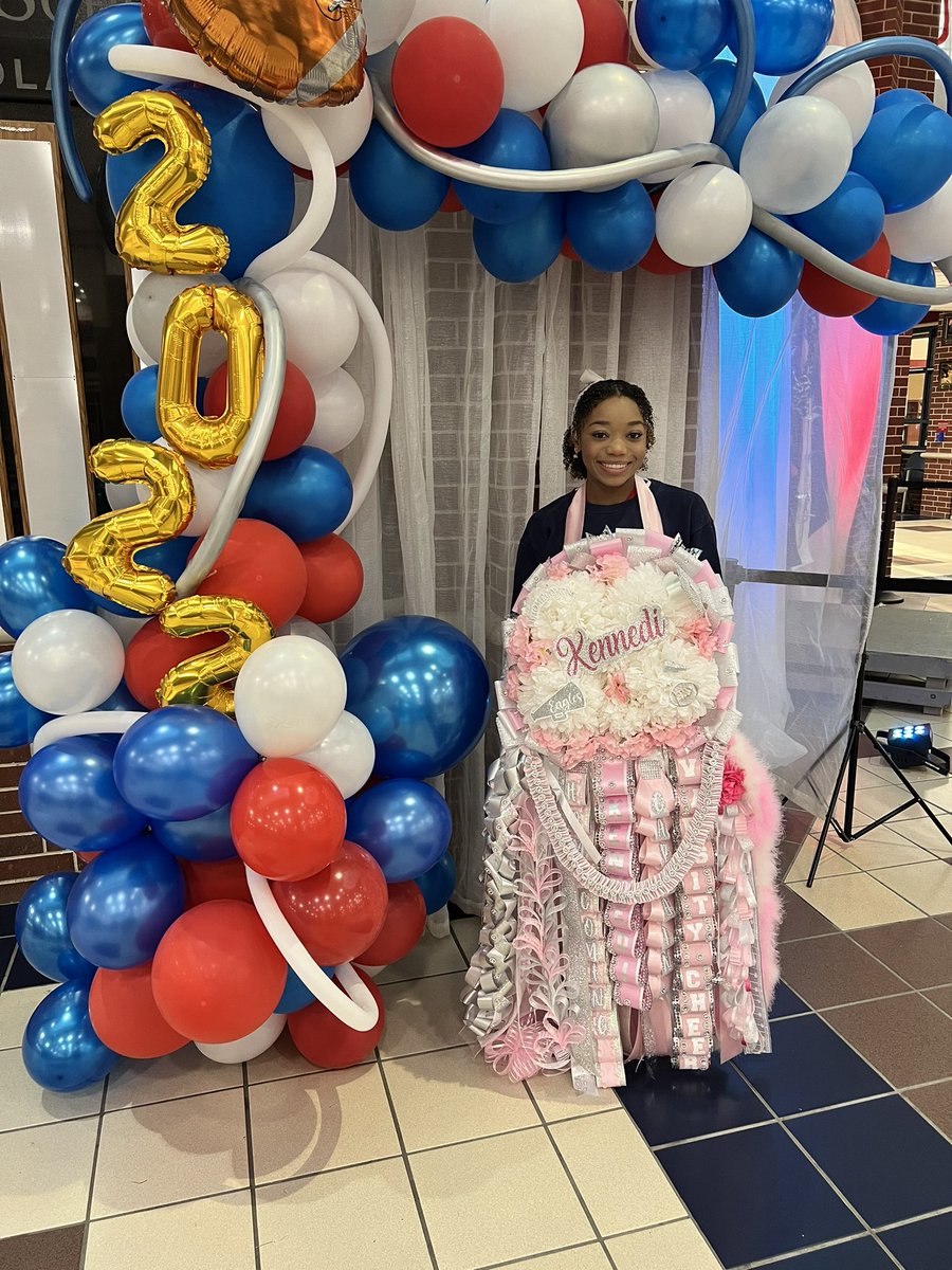 Dawson High School Cheer (@dhseaglescheer) on Twitter photo 