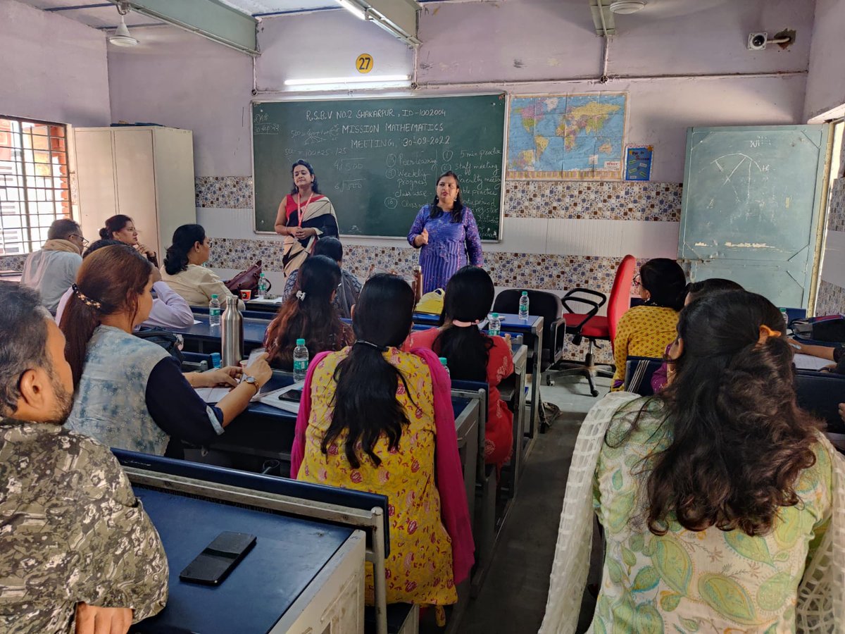 ChhaviGupta_04's tweet photo. @RenuGupta_2906 @dilli_shiksha @Dir_Education @PbpandeyB @amitasharma9brp @MadhviAgrawal3 @GurmeetKukreja3 Together we can.Meeting with nodal incharges is held unde guidance of PK Tyagi sir @DDEzone2 . Few highlights
#joyfulmaths teaching
#timemanagement
#take it as a #mission
#buildconnect
#estimation 
#mathematicalthinker
@Dir_Education @gupta_iitdelhi sir @PbpandeyB sir https://t.co/7O5QI6MrLI