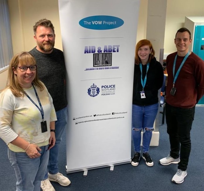 PSOSYouthVol's tweet photo. Thanks to #SpecialConstable Balfour for her efforts with the @CashBackScot #VOWProject. They work with incredible people providing support &amp; guidance with the aim of reducing re-offending. Would you like to join SC Balfour? Follow the link..    
https://t.co/VOW14UDyQU
#Edinburgh https://t.co/O337K9gQz4