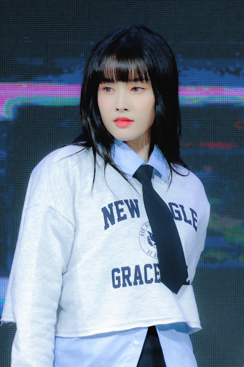 220928

#윤 #자윤 #YOON #스테이씨 #STAYC