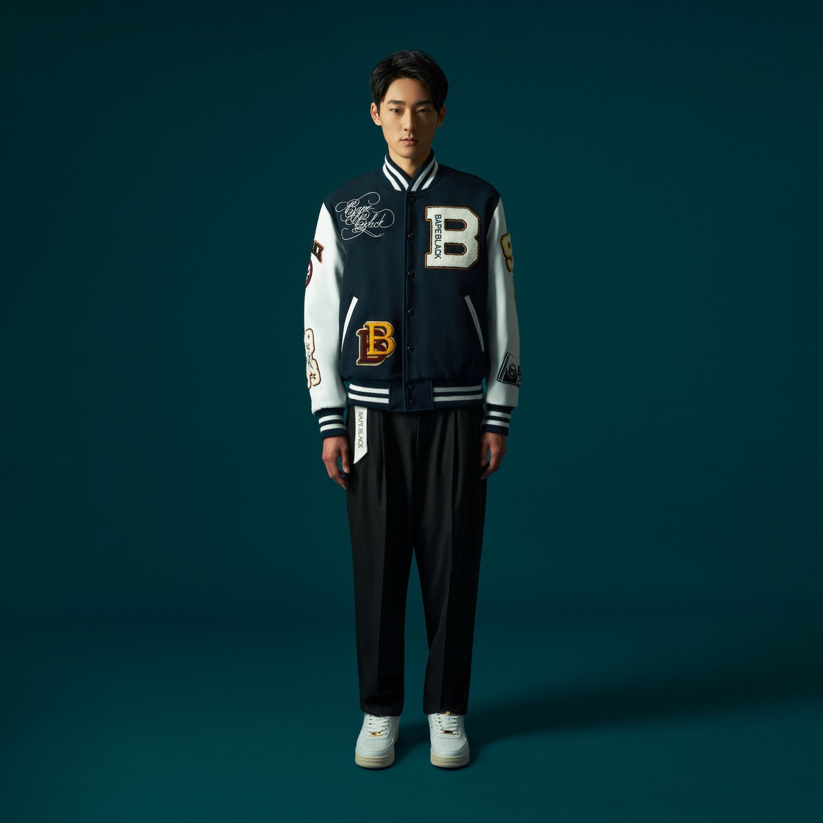 BAPEOFFICIAL's tweet photo. BAPE BLACK by *A BATHING APE®
AUTUMN WINTER 2022 COLLECTION
https://t.co/d1PCGjd60G
@bapeblackofficial
#BAPEBLACK
#BAPE https://t.co/anmHBqnS2H