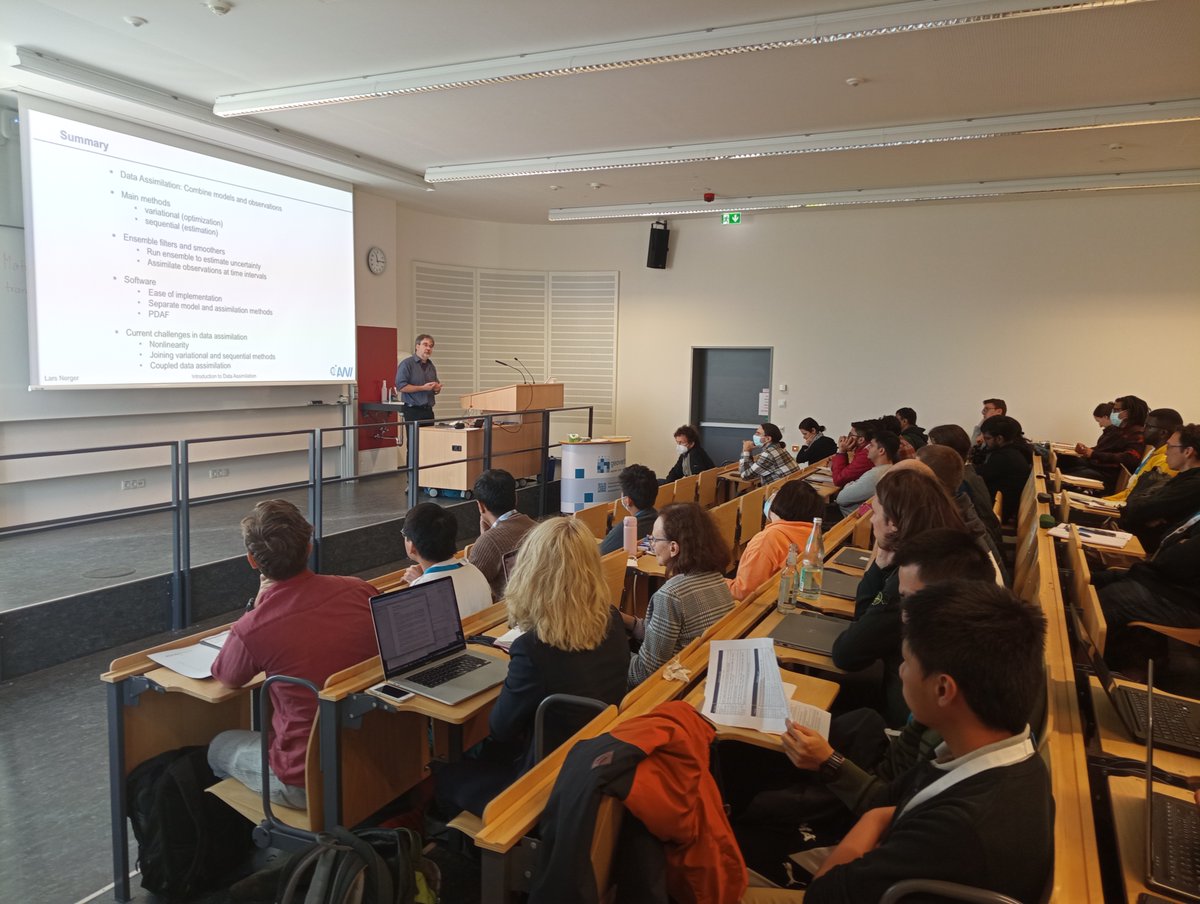 HPSCTerrSys's tweet image. Last hours of our HPSC TerrSys Fall School 2022 at @UniBonn. Thanks to all our speakers including @JungAwi @MGS_DataScience @AnneVerhoef1 @DanielCaviedesV  @YijianZeng @stkollet and the support from our @fzj_jsc @fzj_ibg3 @Geoverbund_ABCJ colleagues. Come and join next year!