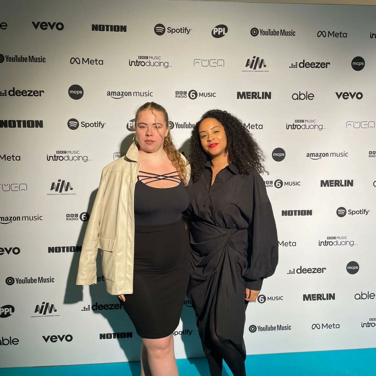 shannonherbert_'s tweet photo. @officialshanuk at @AIM_UK awards event! #IndependentMusic #awards2022 https://t.co/oJNTWUtqqc