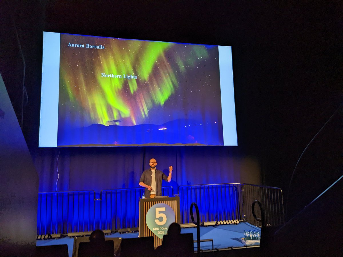 Now we have <a href="/ChrisSimonAu/">Chris Simon</a> in room 5 at #NDCOslo <a href="/NDC_Conferences/">NDC Conferences</a> speaking about Domain Driven Design 👏

Great to have another person here who does work with #MantelGroup and <a href="/_runcmd/">CMD Solutions</a> 😄

#ddd #domaindrivendesign