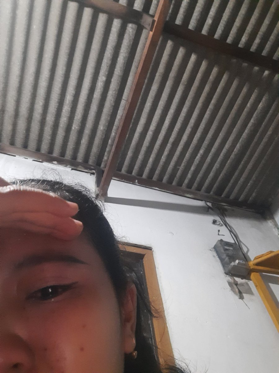 delfisnockers's tweet photo. Gilakk gua nangisin uang 300k sampek kejer anjirr
Pen gua ikhlasin tapi gede nominalnya
Gak ikhlas nyesek di dada https://t.co/RI1f4i00jB