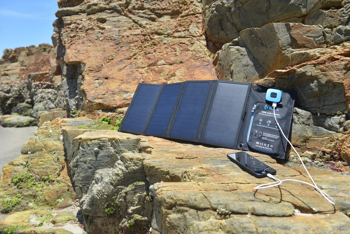 BigBlue 28W Solar Charger with Ammeter
👉: bigblue-tech.com/products/28w-s…

#BigBlue #SOLAR #solarenergy #solarpanels #solarpanel #solarpower #solarcharger #outdoor #Outdoors #camping #outdoorliving #hiking