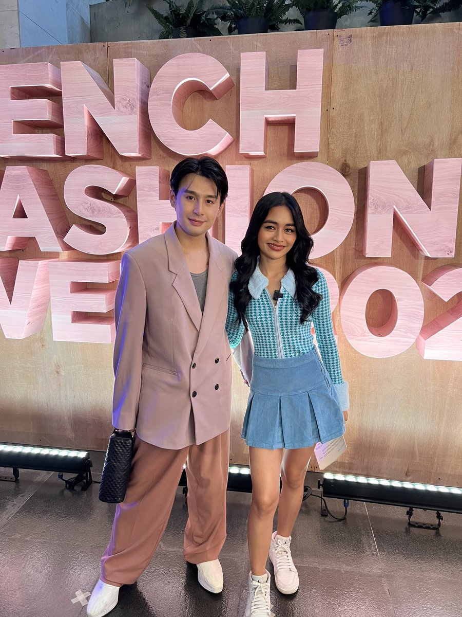 benchtm's tweet photo. @FifthSolomon and @vivoree looks stunning at #BENCHFASHIONWEEK2022 https://t.co/59yP1oIq9V