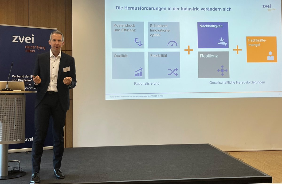 In my keynote at the annual conference of @ZVEIorg #automation division, I emphasized the main action fields for automation: 1️⃣ Energy and resource efficiency 2️⃣ Resilience and competitiveness, 3️⃣ Human-centered automation. 👉It’s on us in the #manufacturing industry!