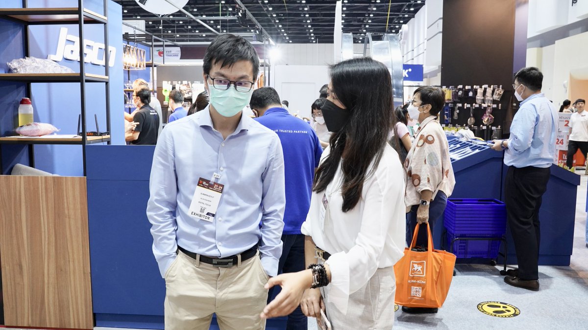 sunmitech's tweet photo. SUNMI together with Thailand team of KEENON Robotics participated in FHT2022. SUNMI smart kiosk terminal, SUNMI K2, and KEENON robot showed the participants from all over the world how digital solutions can empower Thailand customers.
#FoodHospitalityThailand #FHT2022 #sunmi https://t.co/k6RHBhBxmV