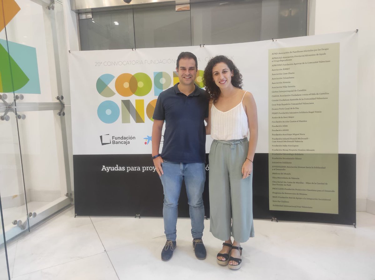 fundacionFISAT's tweet photo. El programa #Alraso de #FISAT para la acogida, convivencia e interculturalidad ha recibido el apoyo de la @FundacionBcja para el desarrollo de su labor. #Gracias por ayudarnos a hacer posible un mundo mejor para tod@s.
Conoce #Alraso ▶️ https://t.co/M6MP7xaEjZ https://t.co/EdmgpgcWs0