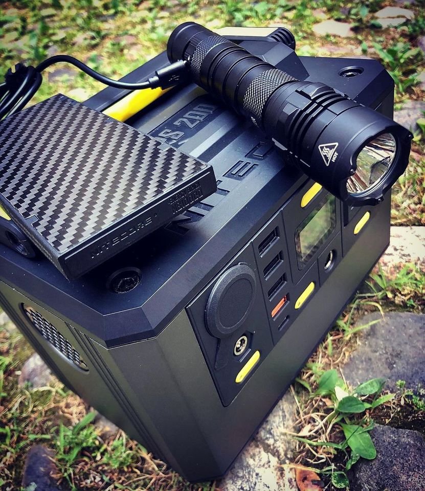 nitecorelight's tweet photo. Power your gear anytime anywhere #nps200 #nitecore #portable #offgrid #filmming #outdoor #travel #photography https://t.co/0RAsrNVa56