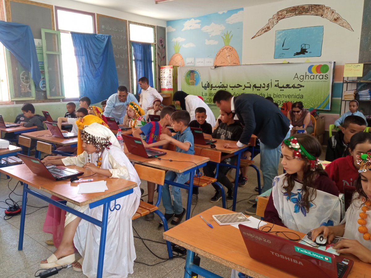 💻 Eskola 2.0ko 700 ordenagailu baino gehiagok bigarren bizitza izango dute amazig haurren eskuetan!

👏  Nepal eta Ghanako bi ikasgeletara ere iritsi dira berreskuratutako gailuak.

👉 Informazioa #HodeiaEzDaExistitzen teknologia burujabetza albistegian:
iametza.eus/albistea/eskol…