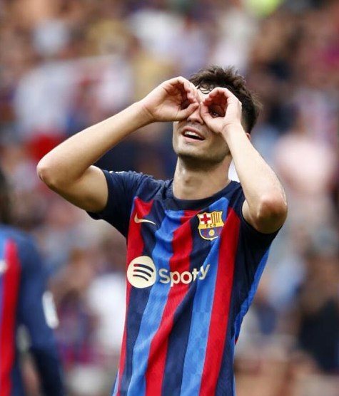 Pedri centrocampista mejor valorado actualmente por encima de De Bruyne, Bernardo Silva, Musiala, Valverde y compañía...
¿Dónde están los haters de Pedri que no los veo?