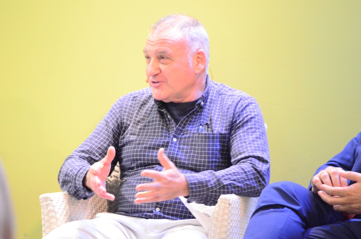 diariolaopinion's tweet photo. #JornadaBiotecnología | José Galián (#Arthropotech @UMU): "Necesitamos ayudas para retener el talento, porque muchos alumnos tienen que irse fuera por falta de recursos económicos aquí y mucha gente se va y no puede volver" #InnovaciónBiotecnológicaINFO https://t.co/HCBdPqUKaC