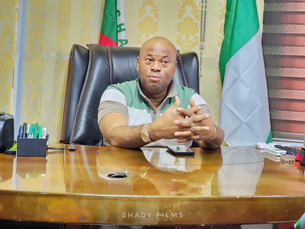 martinokorowu's tweet photo. Earlier today, South-east zonal executives of APC Professional Women council paid a solidarity visit to the Imo State Chairman of the All Progressives Congress, @OfficialAPCNg, Hon. MacDonald Ebere, PhD, at the party secretariat in Owerri. https://t.co/8agVJPLhlb