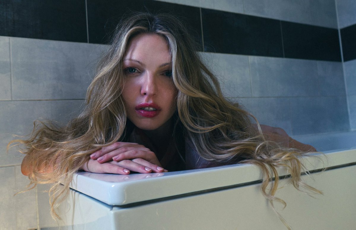 'Cry Me An Ocean' is an intoxicating, bittersweet second single from the emerging <a href="/ItsLucyLane/">Lucy Lane</a> bit.ly/3fouTyt