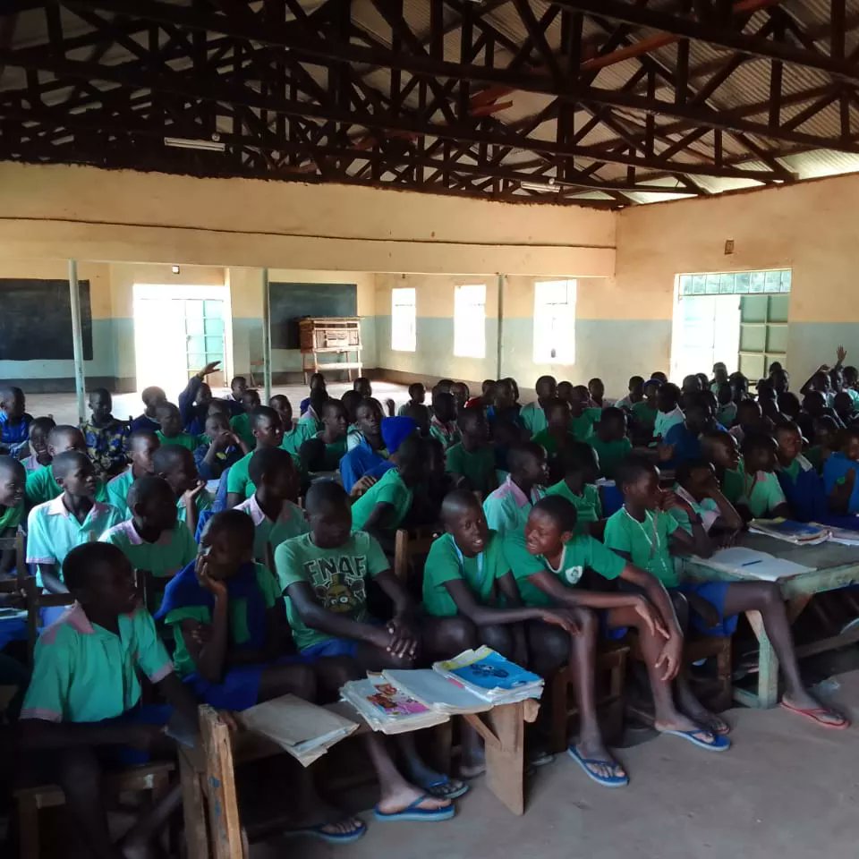 BackUpStrong1's tweet photo. With young people, you have to show them you care.
Show them and make them feel that you really care for them, you love them and have an ear for them.
๐ธ Mentorship at Sacred Heart Misikhu Boys Primary School - Misikhu, Bungoma County
#DreamAchieveLive
#ThusisUs https://t.co/AQBtVPwkJ8