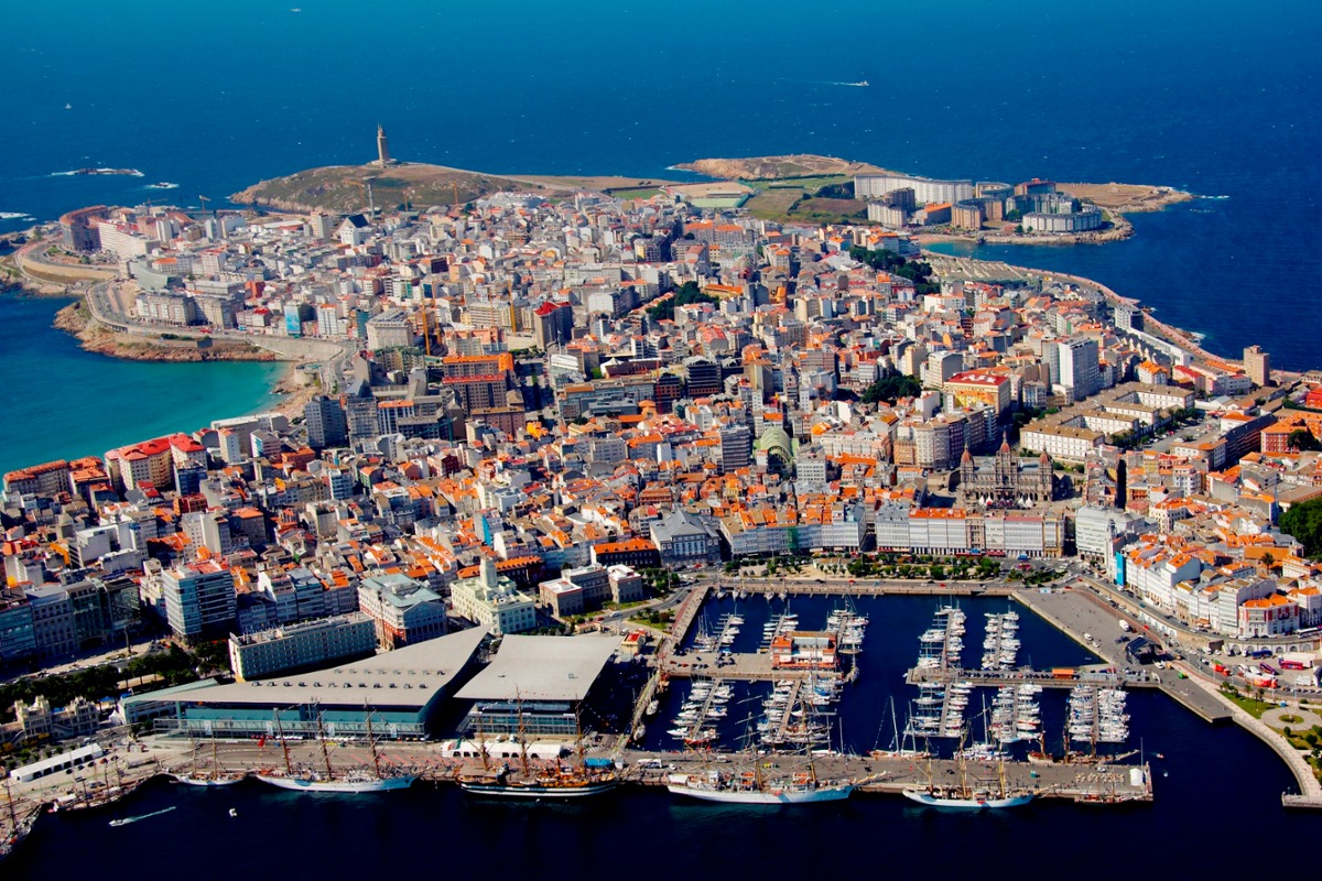 coruna_deportes's tweet photo. 📅 Agardámosvos entre hoxe, 30 de setembro, e mañá, 1 de outubro, na #Exporunning!
🏃 Alí, as persoas participantes, ademais de recoller os seus dorsais e a bolsa do/a corredor/a, poderán descubrir as últimas novidades sobre a práctica do atletismo! https://t.co/GcrquV5l9s