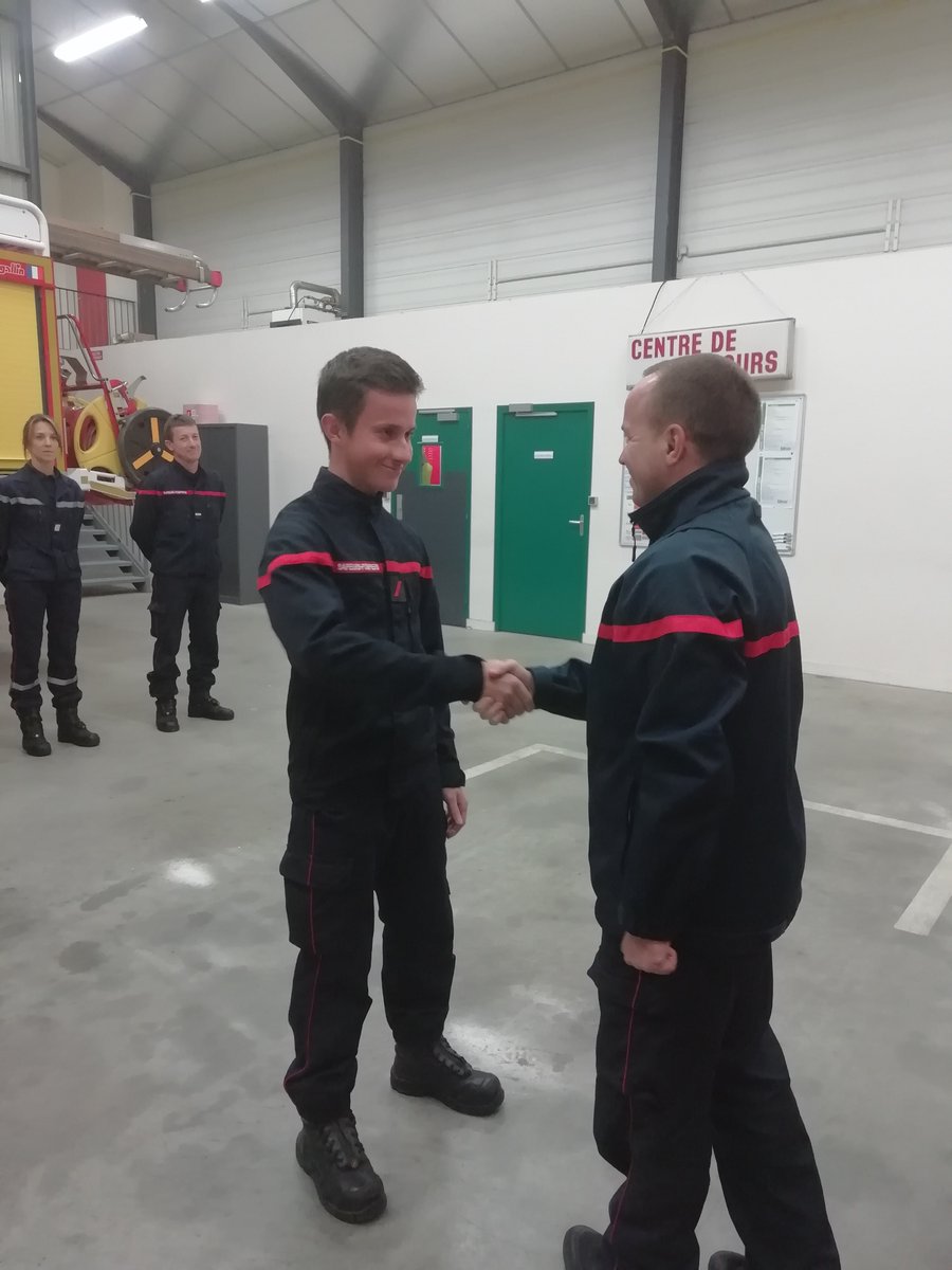 Sapeurs-pompiers 53 tweet media