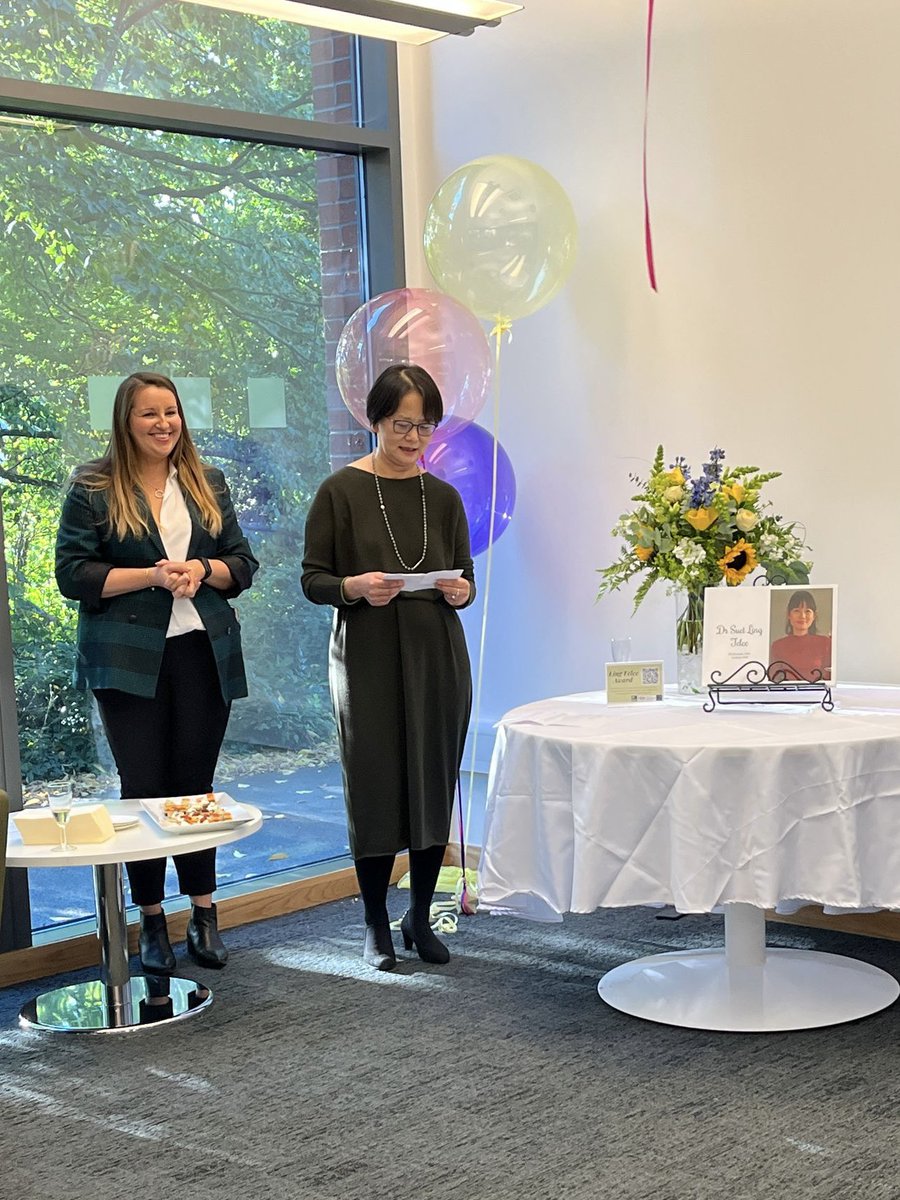 CAMS_COI_Ox's tweet photo. Yesterday we officially opened the Ling Felce Bioinformatics Suite here at the CAMS-Oxford Institute (@NDMOxford). In addition to the Ling Felce Award (https://t.co/vFZYXa68wu), this will ensure Ling’s legacy continues for years to come. https://t.co/dBaEuBNFzz