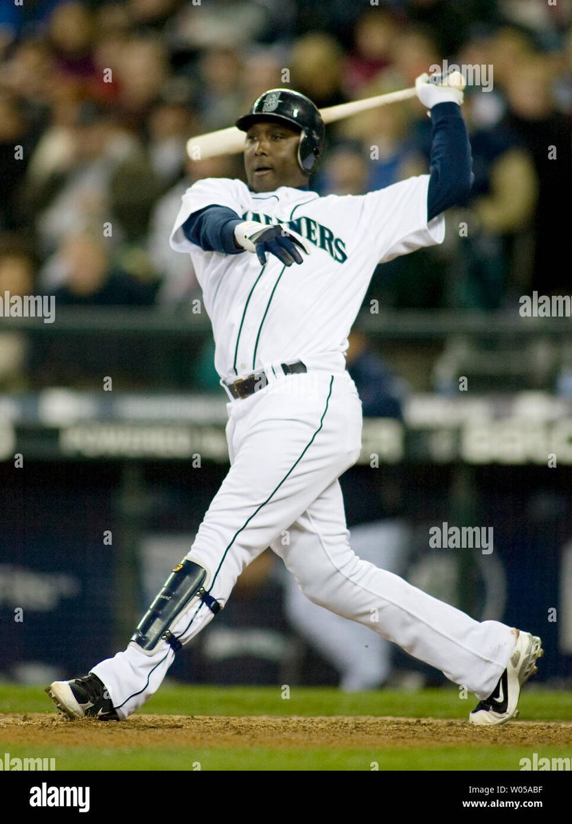 2. Speaking about the 8,000-employee Amazon in 2001, Lehman Brothers' Ravi Suria said he expects Amazon “to run out of money later this year.” Today, Amazon has 1.5 Million employees. Meanwhile, Lehman Brothers hasn’t existed since Yuniesky Betancourt was the Mariners SS.