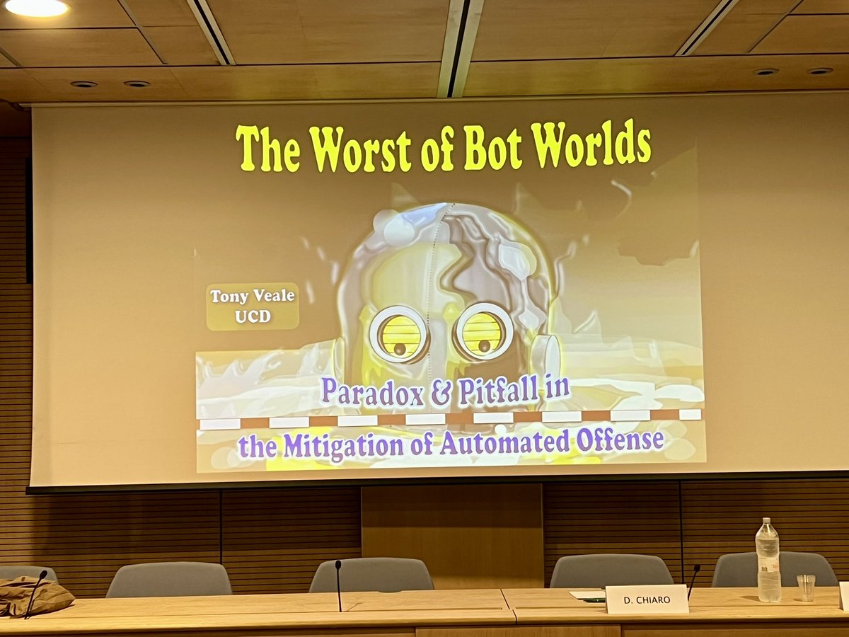 TACOconference's tweet photo. Prof Tony Veale is ready to start his plenary at #taco2022 #tabooconference #taboo https://t.co/3HrkxG0ZnW