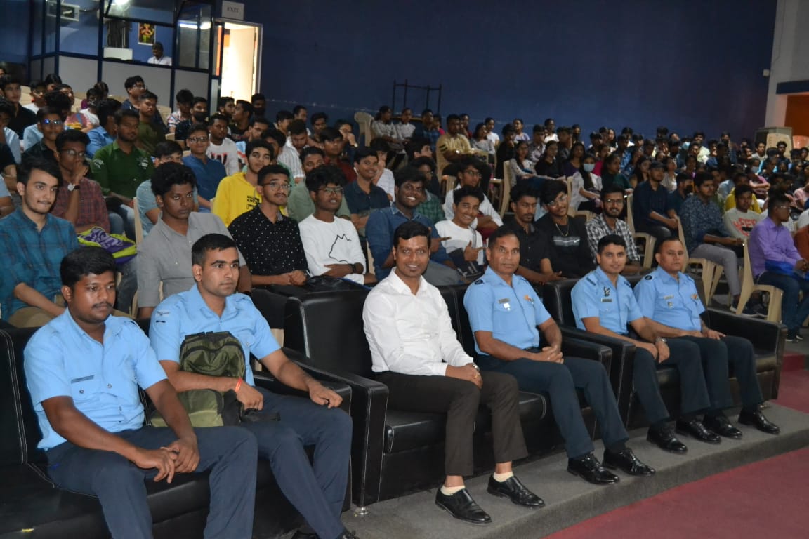Acharya Institute of Technology organised a career guidance program on “Various career opportunities in Indian Air Force” by IAF officials, for the 1st year Engineering students.
