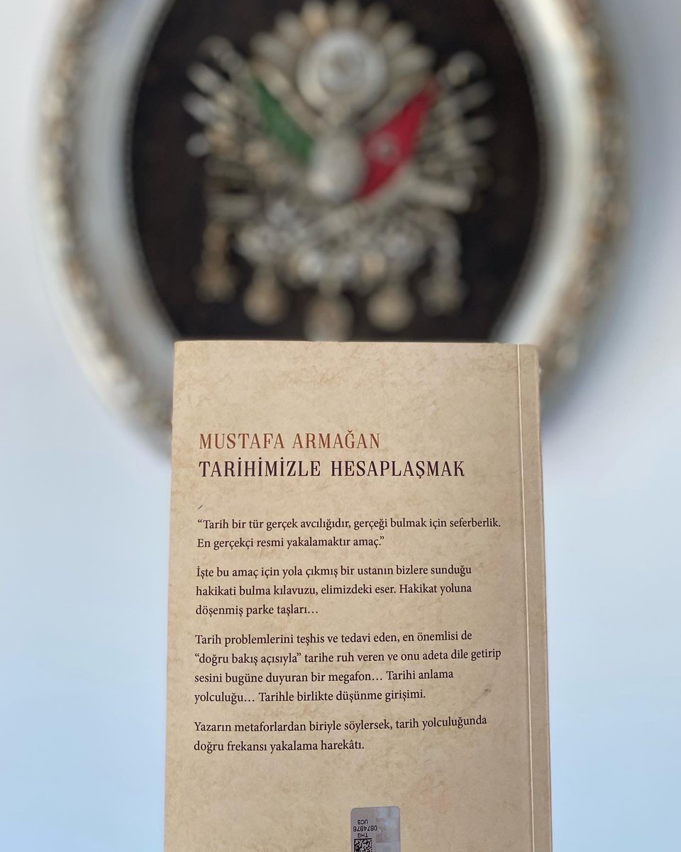 75Aydanur's tweet image. “Tarihimizle Çarpışmak” elimizde ise
 tarih yolculuğunda doğru frekansı yakalayan herkese, hayırlı cumalar.. 
⁦@profilkitap⁩ 
⁦@kayitdisicom⁩ 
⁦@mustafarmagan⁩ 
#tarihimizleçarpışmak
#profilkitap