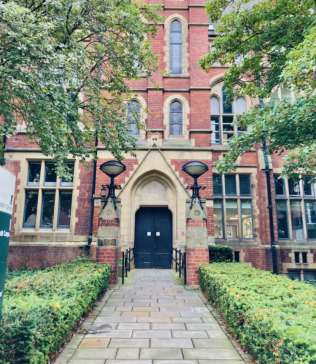 At University of Leeds - School of Law <a href="/Law_Leeds/">Law at Leeds</a> today to discuss privacy, competition and regulation of digital markets - together with brilliant scholars from Europe and beyond 
Thanks to <a href="/drpinarakman/">Prof Pınar Akman</a> and her team <a href="/jmdigov/">Jean Monnet DIGOV</a> for the invitation
