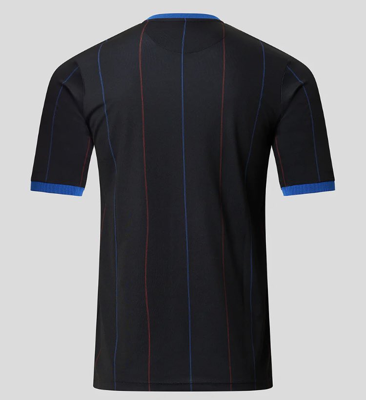 TheKitmanUK's tweet photo. #Kitnews from Scotland as the new 2022-23 @RangersFC fourth kit made by #Castore has been officially unveiled.
The retail version of the shirt will remain sponsorless.
What do you think of it? π€
πΈ https://t.co/mMDUJ7oBas
#TheKitman β½οΈπ
#Rangers #RangersFC #BreakTheLines https://t.co/PakQ5PimTs