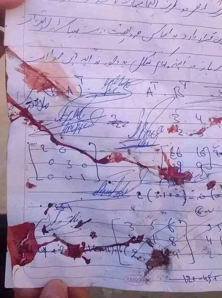 Akmal___Khan's tweet photo. مکتب ته ځم راپسې راشه!
که چیرته مړ شوم بیا مې راوړه کتابونه ،
#کابل

 #StopAfghanGenocide https://t.co/wt6E6vznQO