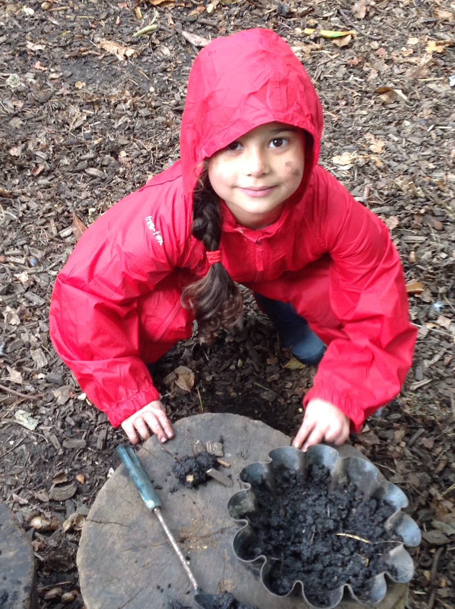 BGS_LowerSch's tweet photo. We had fun in the woods this week making mini beasts with mud and getting very muddy hands what fun. #bgs_reception #bgs_funwithmud #bgs_outdoorlearning https://t.co/DZb9e2Cmbd