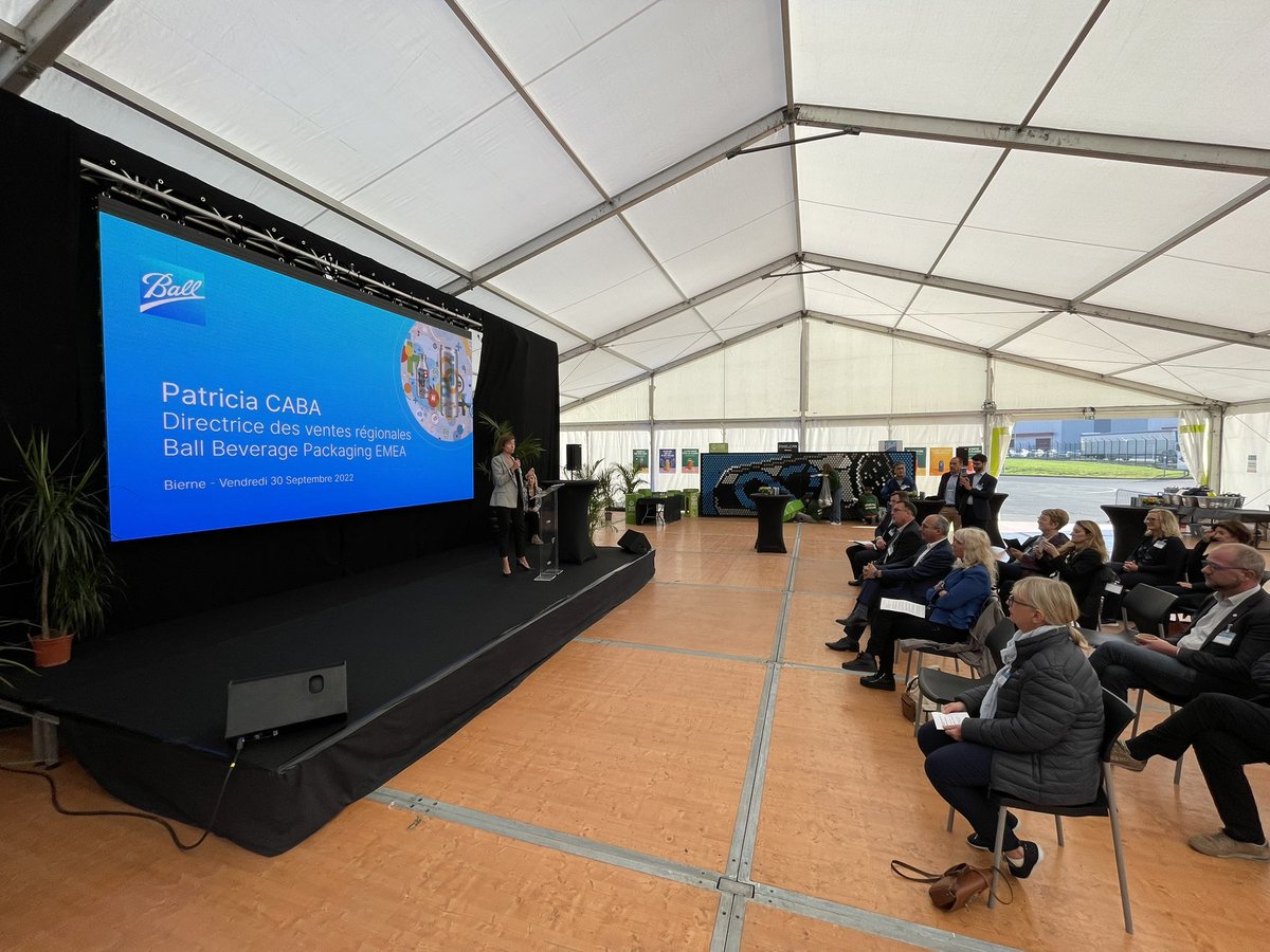chaquecanette's tweet image. Week-end de portes ouvertes chez @BallCorpHQ sur le site de Bierne dans le nord de la 🇫🇷. Avec un magnifique #PixelCan pour fêter l’inauguration des toutes nouvelles lignes #aluminium. Et oui les canettes que l’on consomme sont « made in France 🇫🇷 » ! #recyclage @hautsdefrance