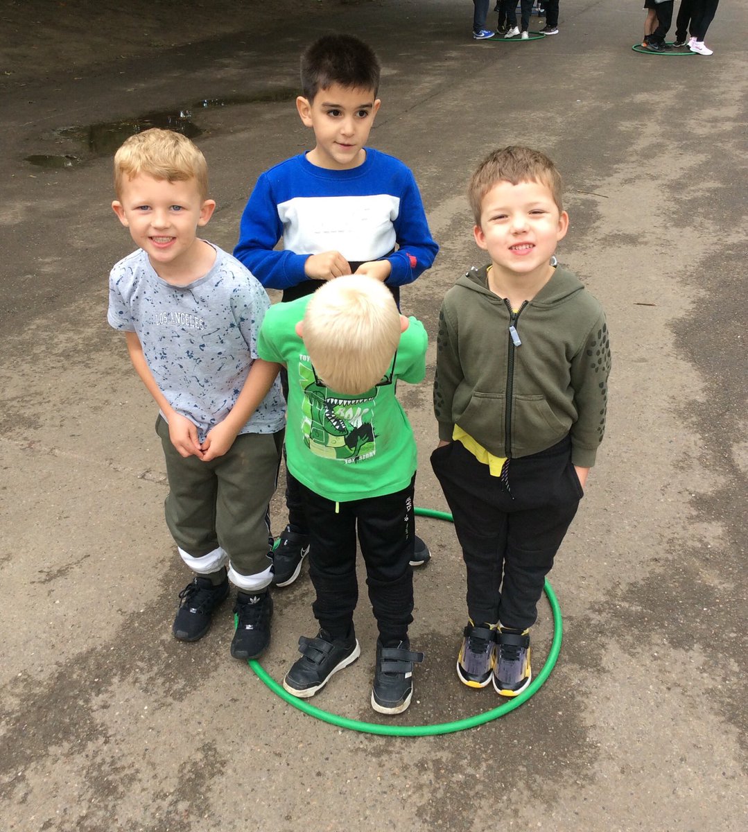 bps_Y1's tweet photo. Played follow the leader in PE today! The children took it in turns to lead their group and when a number was called, they had to decide which children went in the hoop. https://t.co/zCQEYWKZZF