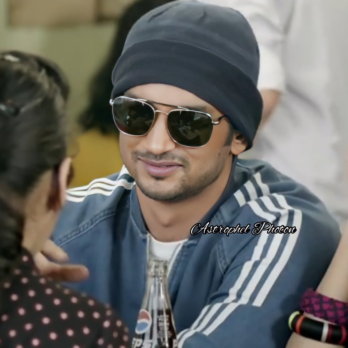 AstrophelPhoton's tweet photo. @itsSSR
#6YearsOfSSRAsDhoni
Sushant Became Dhoni https://t.co/yMkunBFOSL