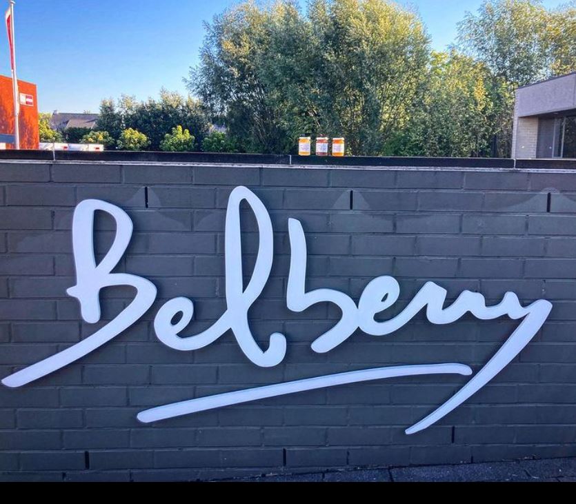 💥 Are you ready to enjoy our new delicacy ? 💥

STAY TUNED, and discover it as first ⭐️!

#delicacy #newproducts #belberry #launchingsoon🚀
#staytuned