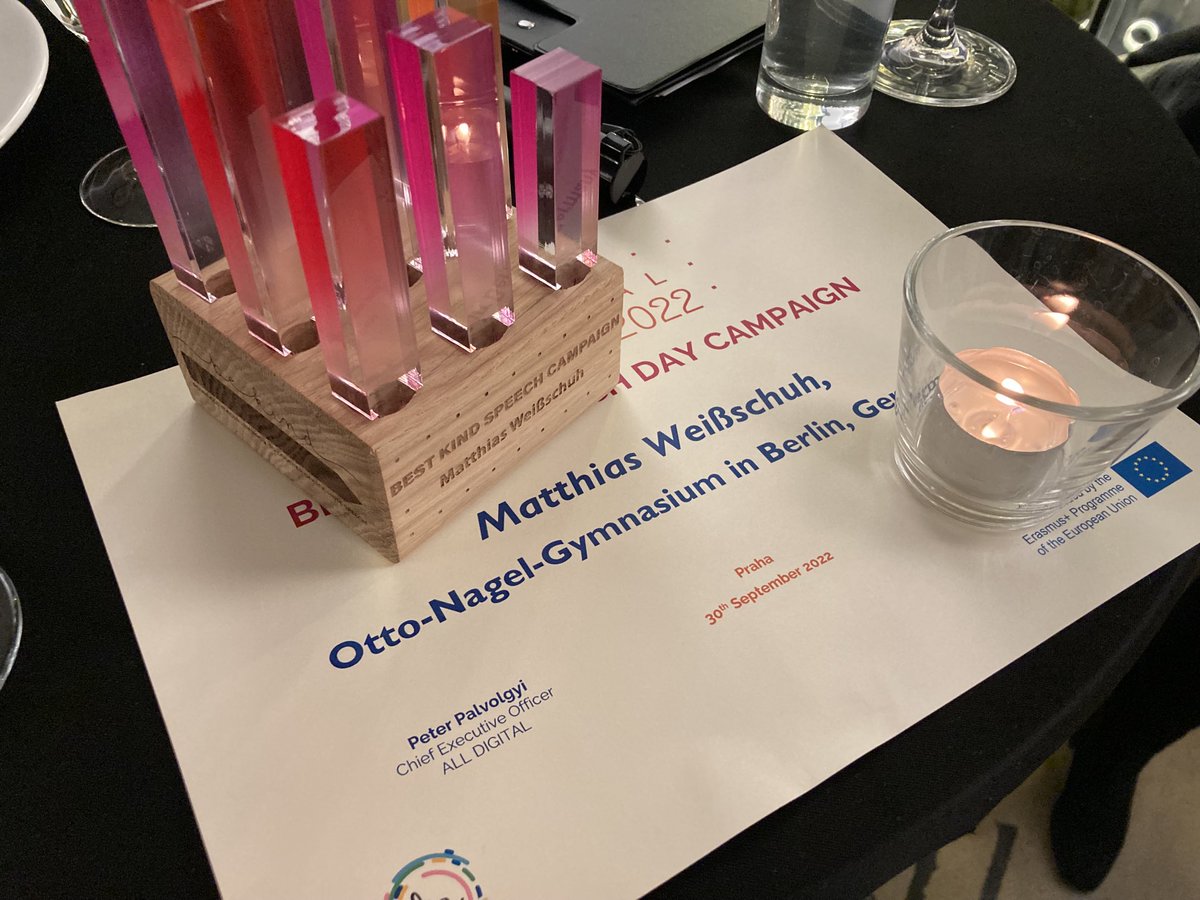 ka_schub's tweet photo. Congrats to the winners of the #amelieproject who activated their students in developping #kind speechcampaigns. One of the five throphies goes to ⁦@ongofficial⁩ from Berlin-Marzahn. 🥳 ⁦⁦We are⁩ proud to cooperate ⁦with ⁩them. ⁦⁦⁦@helliwood⁩ https://t.co/AmO3fepoNg