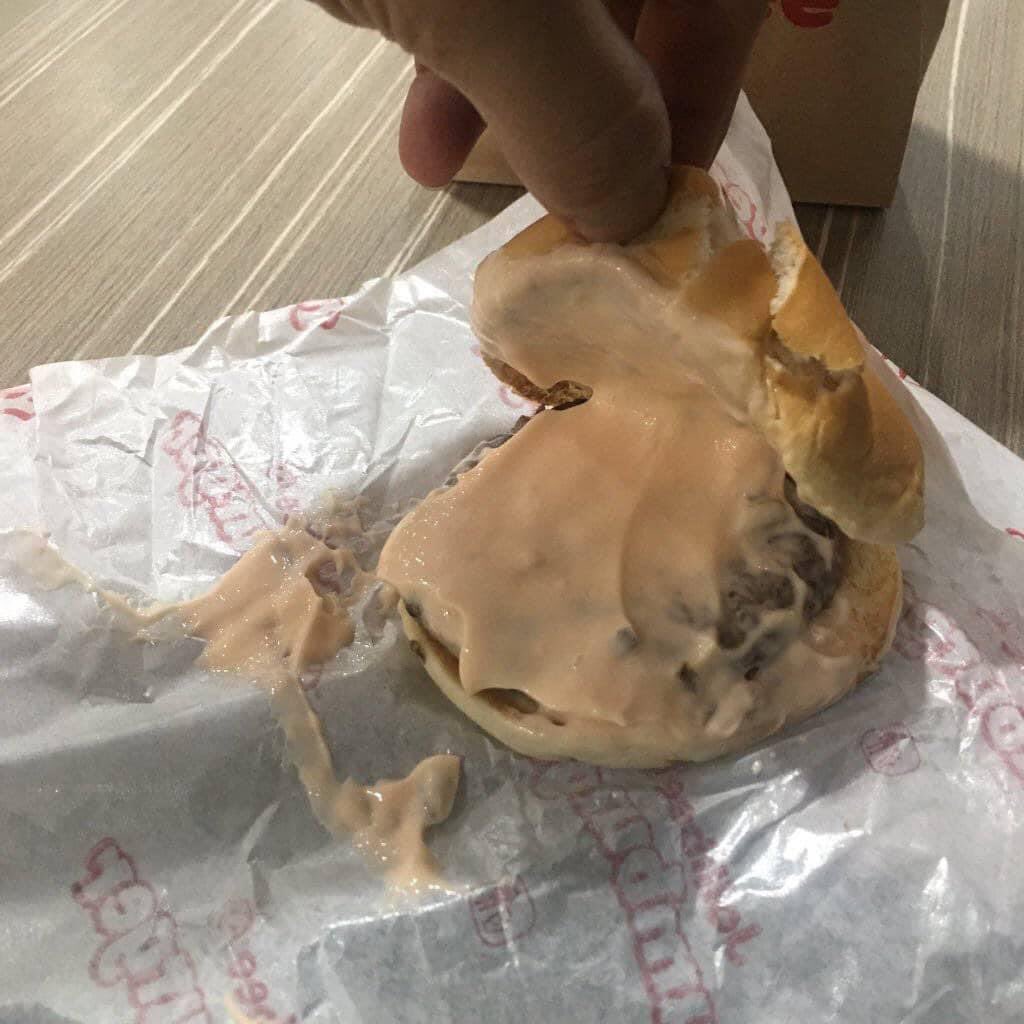 When i say yum burger, this is what i mean 💯