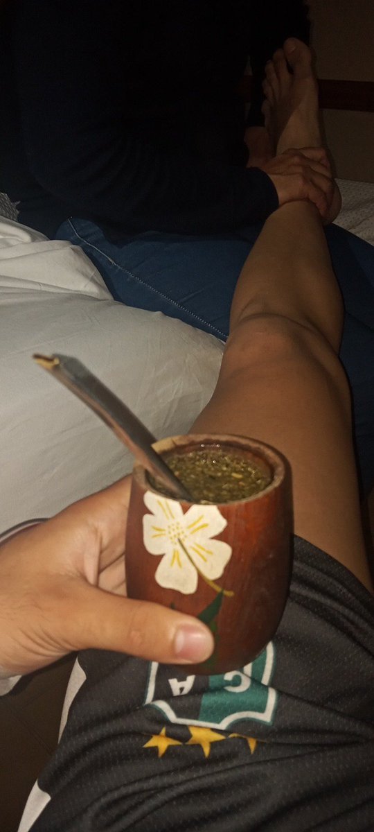wild_fabri's tweet photo. Yo: *No puedo dormir en toda la noche*
Mi mama: "tomamos unos mates?"❤‍🩹 https://t.co/kme25hvblh