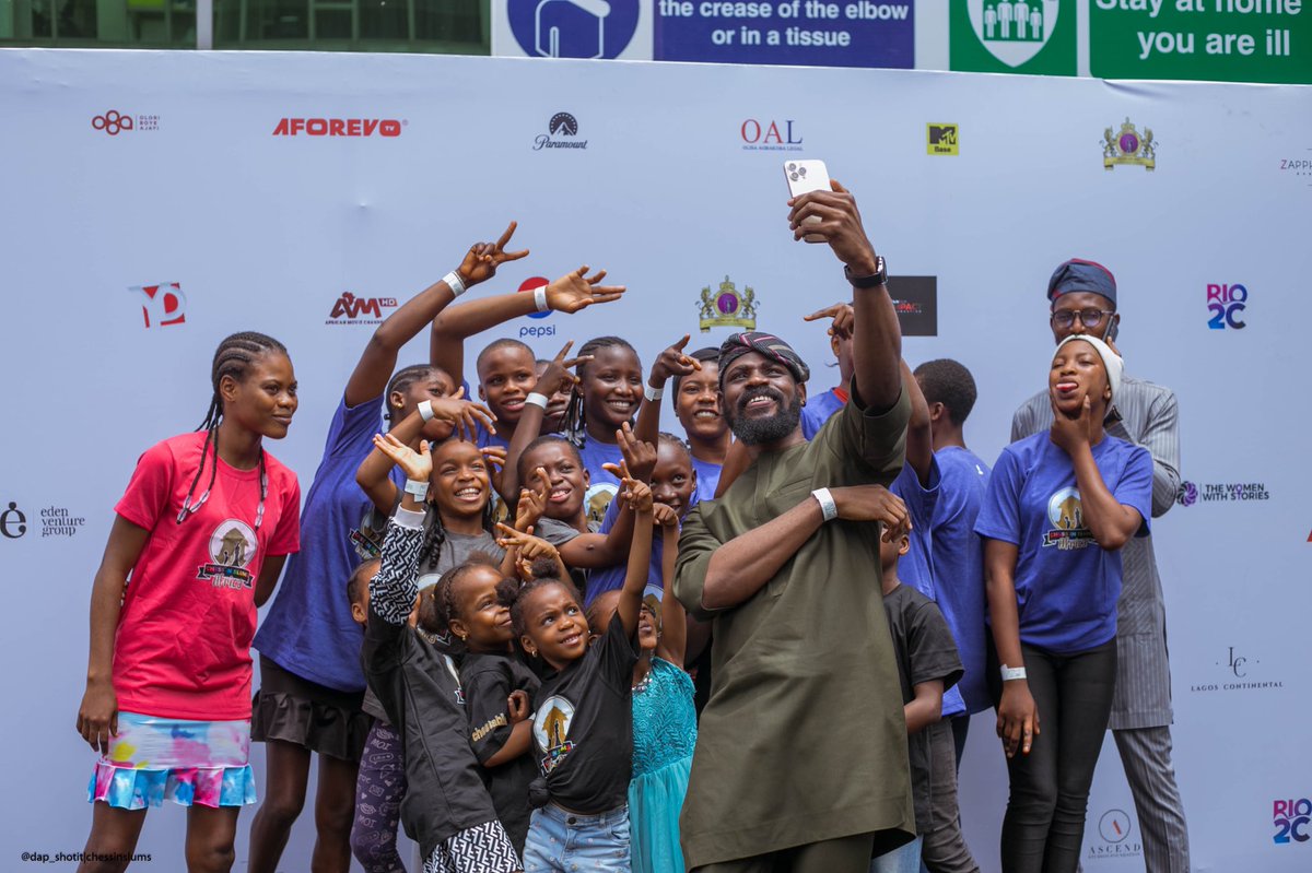 #Septemberdump 

#ChessInSlumsAfrica x #AfricaCreativeMarketFestival with the remarkable <a href="/IamRozan/">R O Z A N</a> and <a href="/funamentals/">obianuju</a>