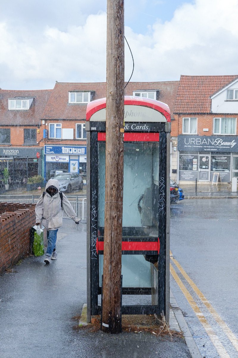 sam_morrey's tweet photo. A rainy day in Meanwood. 

#streetphotography #meanwood #leeds https://t.co/6Tm4b0k2Wc