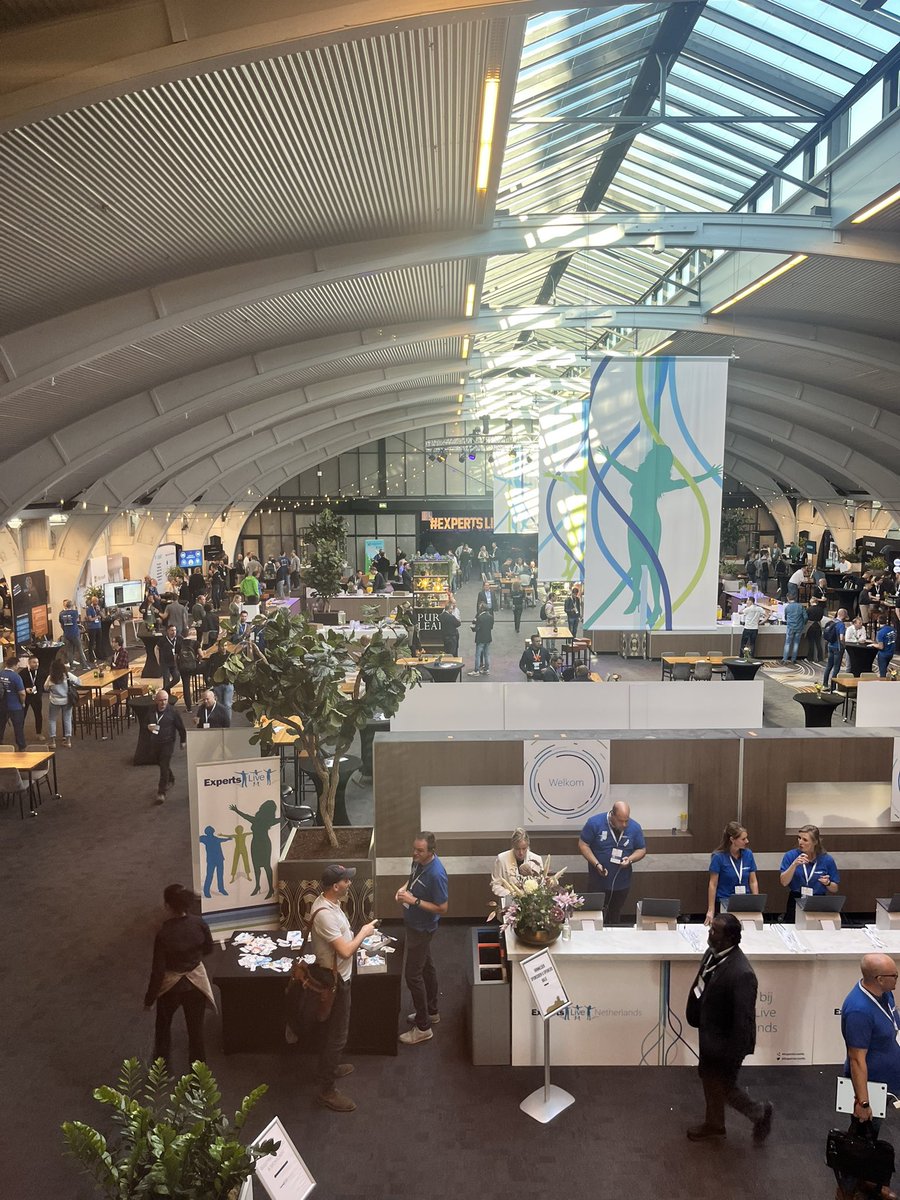kasnowicka365's tweet photo. Hello Netherlands! π³π± what a fabulous venue and Iβm super stocked to see so many attendees!!! I love it here! Come and meet @EdytaGorzon and me for our session at 15:30 in Rode Geus room βΊοΈ @ExpertsLiveNL #ExpertsLiveNL #MicrosoftNL https://t.co/t8To6pVpZ4