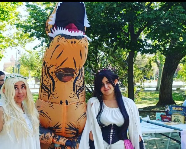 Nuestro paso por las diferentes ferias de la UCM para presentar asociaciones. 

Gracias a <a href="/casaestudiante/">La Casa del Estudiante</a> y a <a href="/ucm_derecho/">Facultad Derecho UCM</a> por darnos la oportunidad de hacer estas cosas ♥