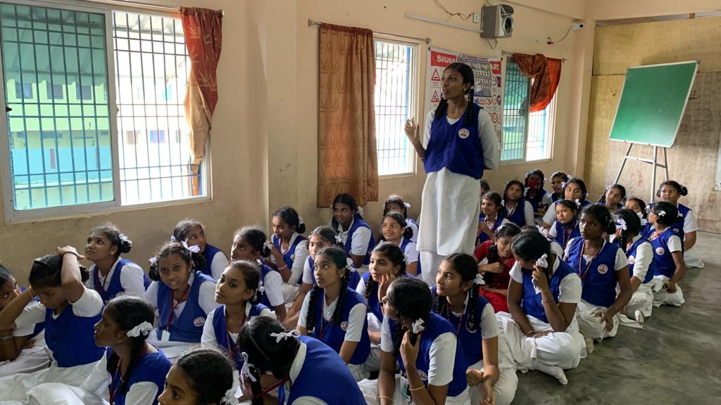 MMargadarshi's tweet photo. A menstruation Hygiene session ( you for '22)was organised at Budha school for girls of Marine Fisher community. Adolescent girls were given awareness on body changes, menstruation hygiene, reuse of sanitary sustainable pads to protect their  health &amp; environment.
 #hygiene https://t.co/9WIoT9M9Uu