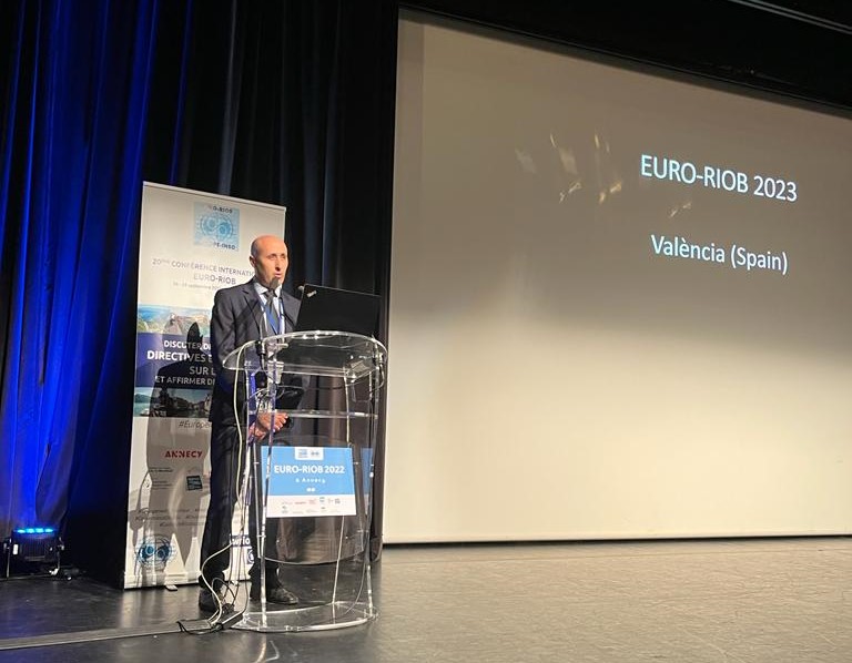 CHJucar's tweet photo. València será sede de la conferencia anual #EuroRIOC2023, tal y como lo anunció el presidente Miguel Polo en #EuropeINBO2022, coincidiendo con el 20 aniversario tanto la propia #EuroRIOC como de la Red Mediterránea de Organismos de Cuenca (#REMOC)

NdP 📰 https://t.co/O1xYQhtAte https://t.co/O8U9aITMqY