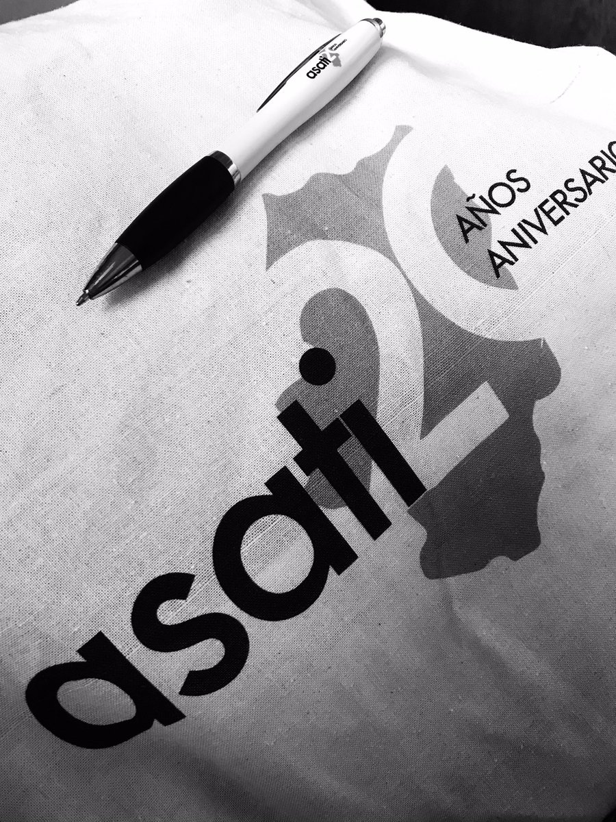 ¡Celebramos el día del traductor y el 20 aniversario de <a href="/ASATI_ES/">ASATI</a>! Que mejor manera 😊