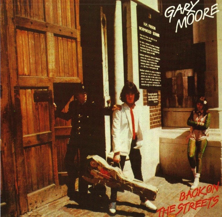 Back on the Streets by Gary Moore, his first 'solo' album, featuring the hit single, Parisienne Walkways. Released #OTD 44 years ago, September 30th, 1978. Featuring Don Airey, John Mole, Brian Downey, Simon Phillips and Philip Lynott.