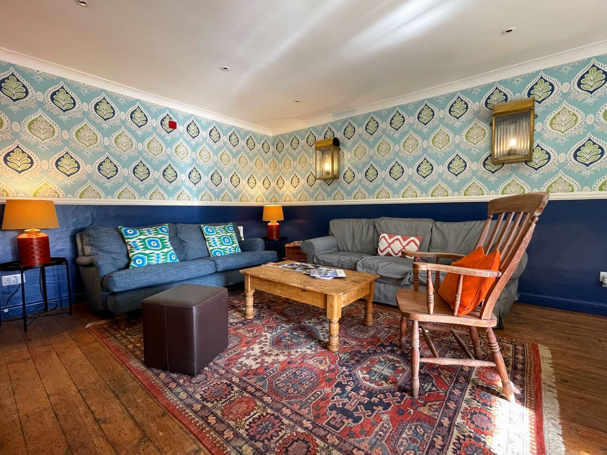 The new Resident’s Lounge is the perfect place for those staying with us to relax with a drink and a newspaper. 

Find out more and book your stay by visiting roseandcrownsnettisham.co.uk