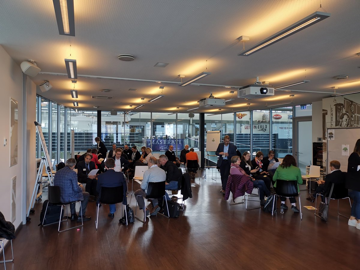 ASA_MobilityEU's tweet image. The second workshop just started, and participants are at work on #skills intelligence with great collaborative spirit!

#ASAStuttgart